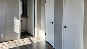 Embrace Series / Calm 241 Interior 89463