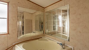 New River Homes / NRD 100 Bathroom 20357