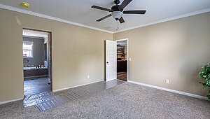 Signature Series / Greenfield DVHBSS-8409 Interior 82147