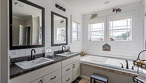 Signature Series / The Avonlea DVHBSS-8031 Bathroom 82226