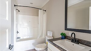 Signature Series / The Avonlea DVHBSS-8031 Bathroom 82228