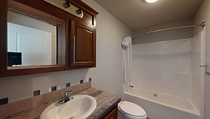Central Great Plains / CN961 Bathroom 20511