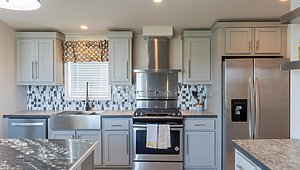SOLD / Look Out Lodge Kitchen 21653