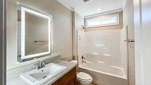 RC / RC2758A Bathroom 77194