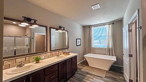 Palm Harbor / The Bellingham HD30703A Bathroom 84304