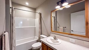 Cavco Millersburg / Pacific Crest 28483B Bathroom 84276