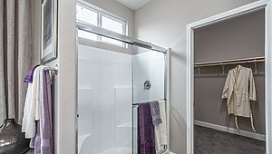 Instant Housing / The Farmhouse Bathroom 38204