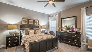 Instant Housing / The Farmhouse Bedroom 38196