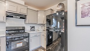 Homes Direct / The Longview HDX-14562A Kitchen 44213