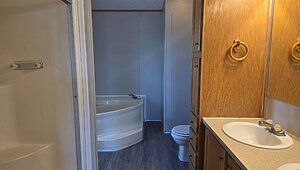 Champion / Champion 28x68 (203231) Bathroom 90756