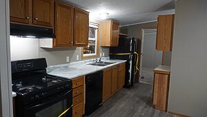 Fleetwood / Fleetwood 16x70 (203098) Kitchen 84314