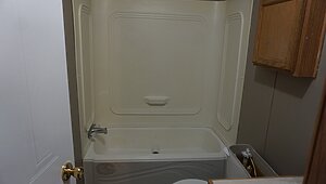 Fleetwood / Fleetwood 16x70 (203098) Bathroom 84317