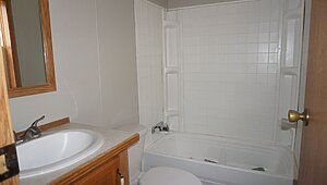 Friendship / Friendship 16x80 (203241) Bathroom 86735