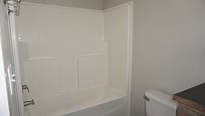 Champion / Champion 16x80 (203250) Bathroom 88795