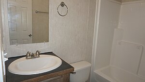 Champion / Champion 16x80 (203250) Bathroom 88798