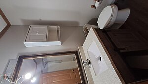 Friendship / Friendship 32x80 (203254) Bathroom 92118