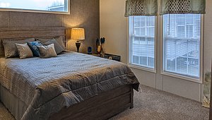Blue Ridge Series / 2022 Georgetown Overstock 28483W Bedroom 52059
