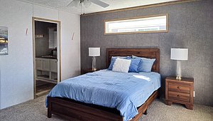 Blue Ridge Series / 2022 Sunrise Overstock 28563Y Bedroom 52088