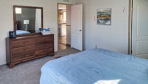 Blue Ridge Series / 2022 Sunrise Overstock 28563Y Bedroom 52089