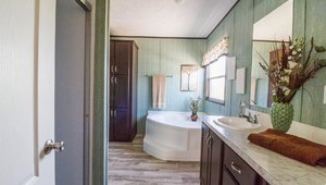 Alamo Lite / The Muskogee Bathroom 2530