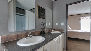 Alamo Lite / The Stillwater Bathroom 6853