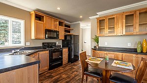 Northwest / The Lakeview Kitchen 18032
