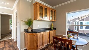 Northwest / The Lakeview Kitchen 18037