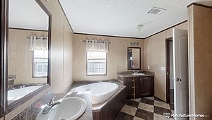 MD Singles / MD-105 Bathroom 12628