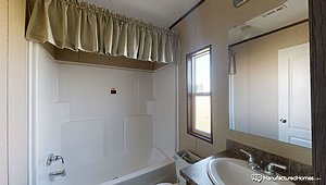 MD Singles / MD-105 Bathroom 12631