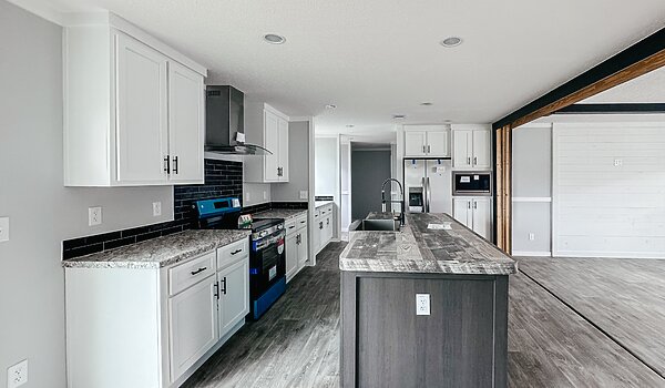 Edge 28604A / Destiny Homes (Double) Kitchen 82017