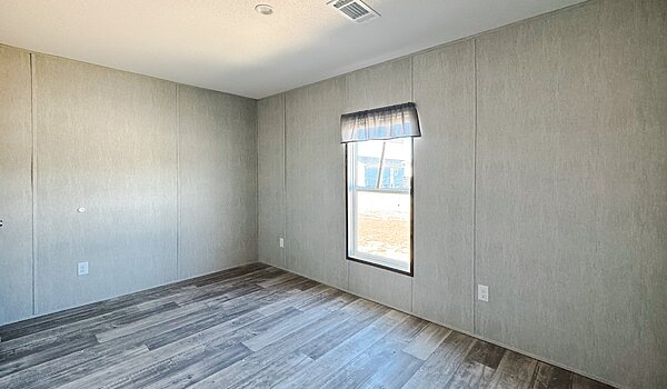 V-5763Y-E / Live Oak Elite No Category 86138