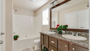 Heritage / The Truman Bathroom 8445