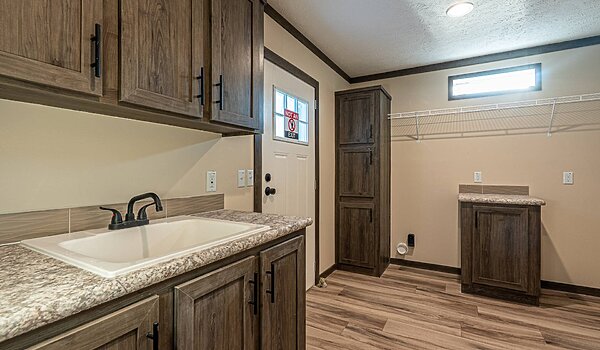 Edge / Big Beam House 32663X Lot #10 Utility 84608
