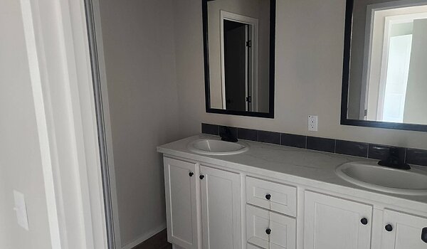 Cavco / Lily Rose Lot #10 Interior 90318