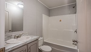Commonwealth / 200 Lot #1 Bathroom 47018