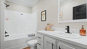 Creekside Series / The Shades Creek CS-3248 Lot #1 Bathroom 90132