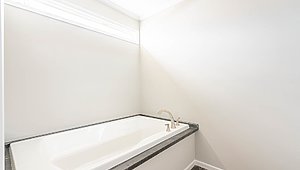 ON CLEARANCE / The Abigail Bathroom 57593