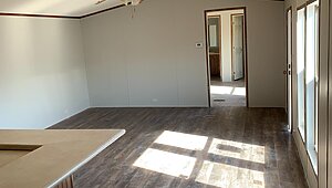 PRE-OWNED / Big Blue Interior 85866