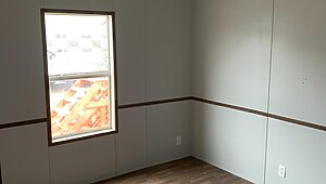 PRE-OWNED / The Cottage Interior 85874