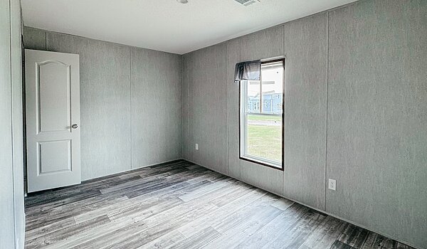 V-5763Y-E / Live Oak Elite No Category 86014