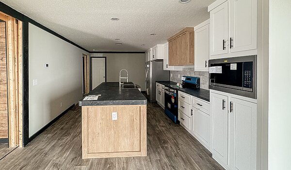 290LY28603A / Destiny Homes Kitchen 82264