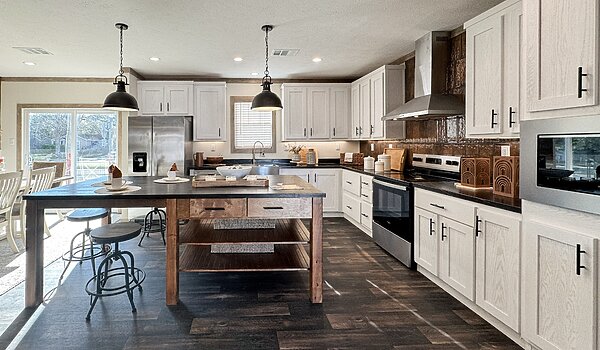 Creekside Series / The Roxy CSFL-3305 Kitchen 81865