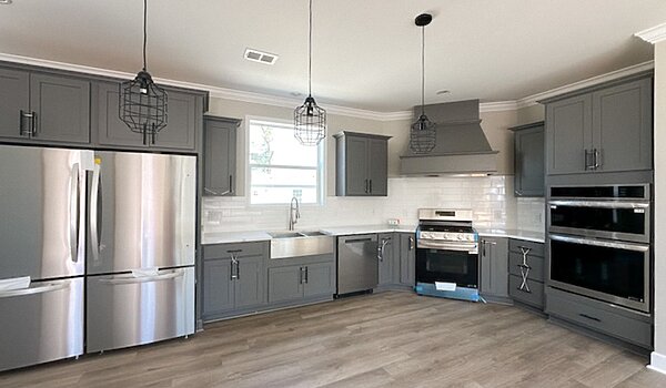 Essentials Series / The Maggie 623-84-4-32 Kitchen 87681