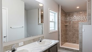 Central Great Plains / CN960 Bathroom 20947