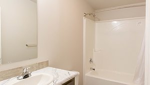 Central Great Plains / CN960 Bathroom 20950