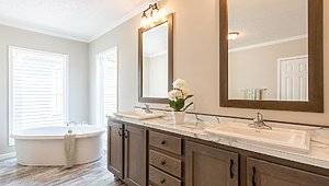 Ranger / The Country Aire Bathroom 13636