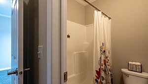 Ranger / The Country Aire Bathroom 13642