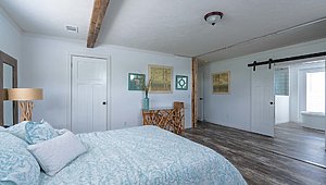 American Farm House / The Lulamae Bedroom 14282