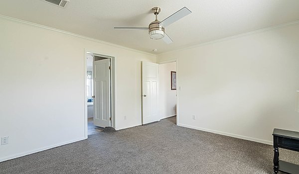 Riverview / 4603A Bedroom 56049