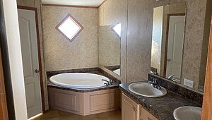 Rio Vista / Rio Vista Bathroom 75643